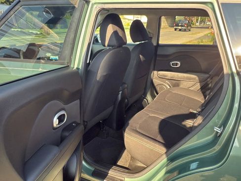 Used 2014 Kia Soul EV image 28