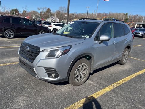 Certified 2023 Subaru Forester Premium image 1