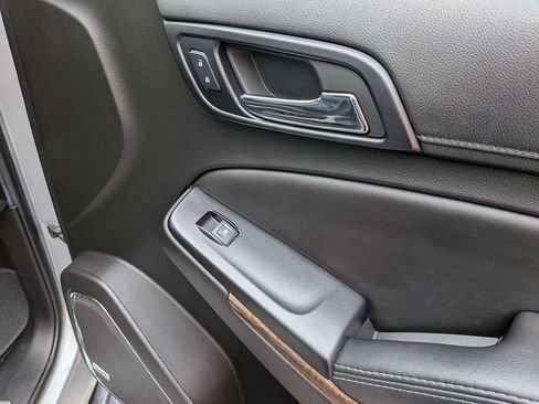 Used 2018 Chevrolet Tahoe LT image 28