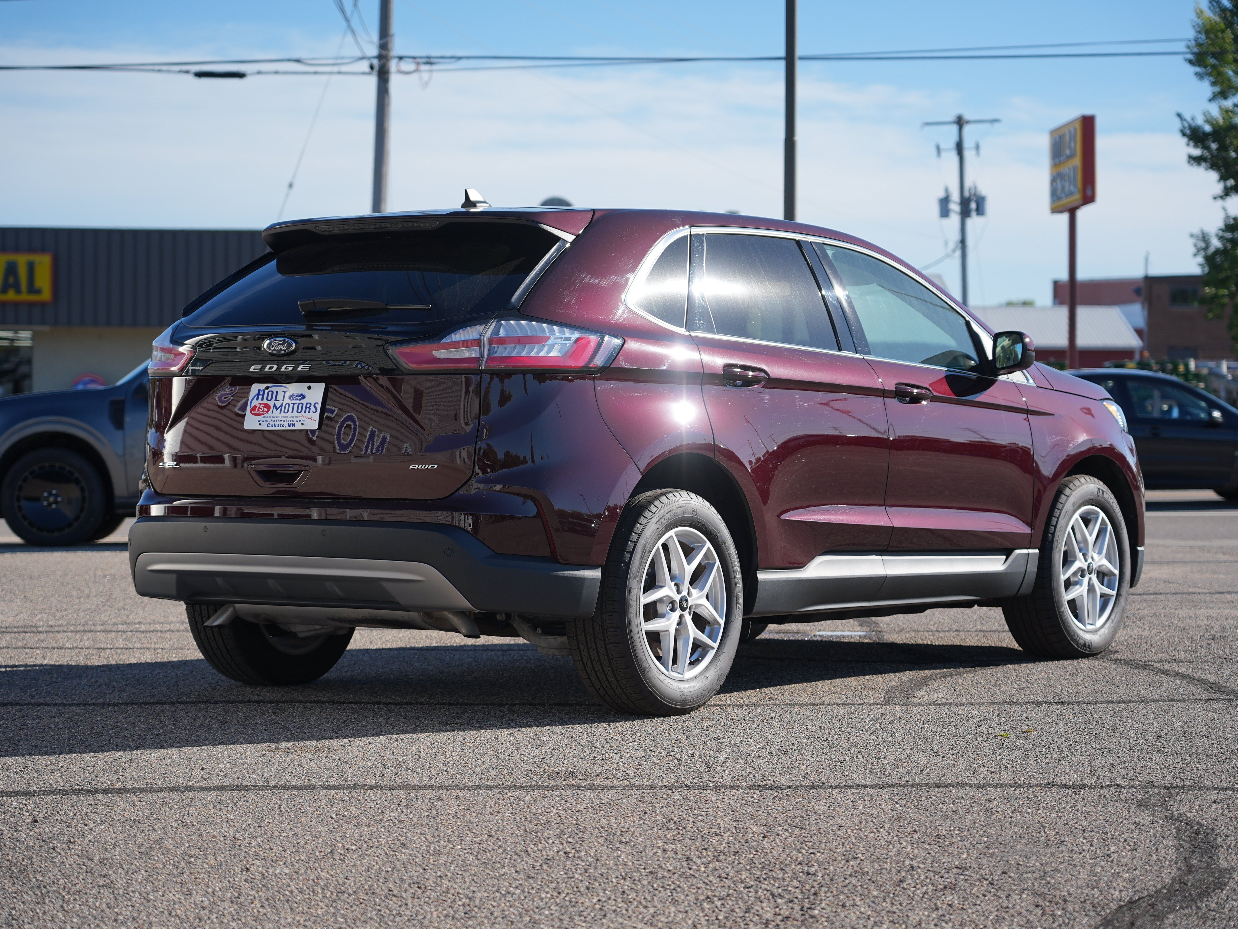 Used 2024 Ford Edge SEL w/ Convenience Package AWD/4WD image 3