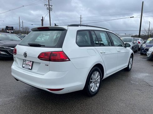 Used 2016 Volkswagen Golf S FWD image 5
