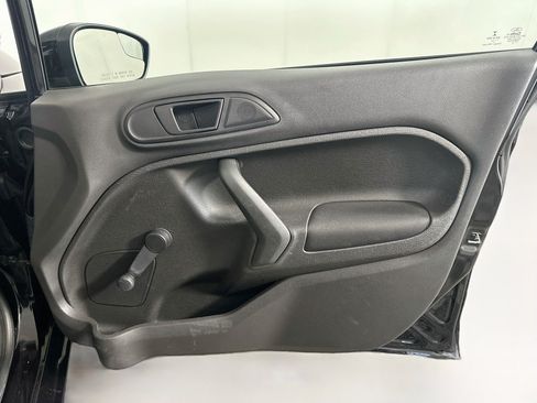 Used 2014 Ford Fiesta S FWD image 30