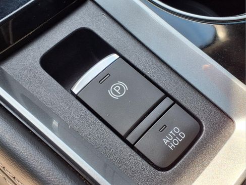Used 2023 Nissan Altima 2.5 SL AWD/4WD image 19