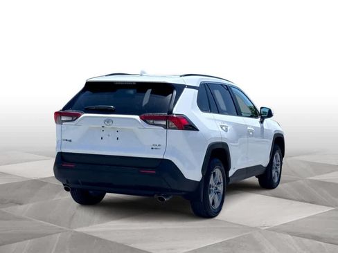 Used 2025 Toyota RAV4 XLE w/ Convenience Package AWD/4WD image 7