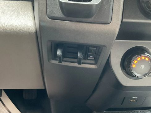 Used 2020 Ford F250 XL w/ Power Equipment Group image 29