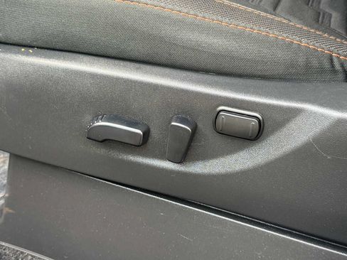 Used 2026 Nissan Frontier PRO-4X AWD/4WD image 14