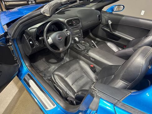 Used 2009 Chevrolet Corvette Convertible RWD image 13