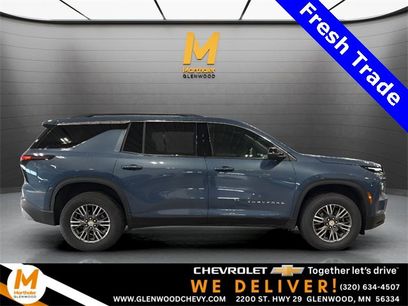 Used 2025 Chevrolet Traverse LT