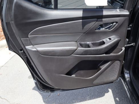 Used 2019 Chevrolet Traverse RS w/ LPO, Floor Liner Package AWD/4WD image 31