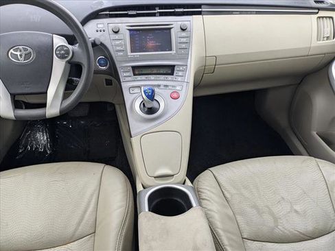 Used 2014 Toyota Prius Three FWD image 16