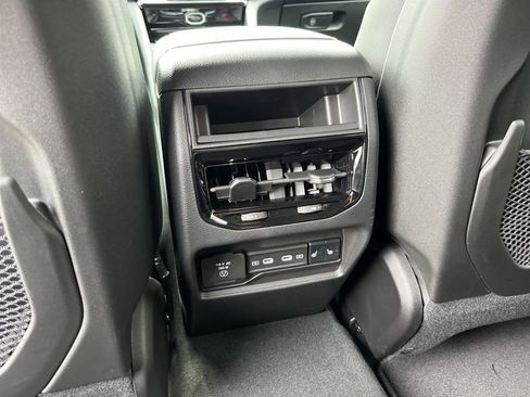 New 2026 Jeep Grand Cherokee Limited image 18