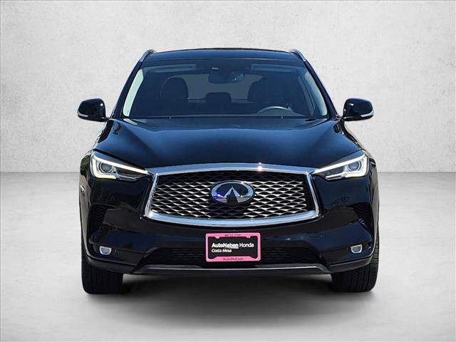 Used 2019 INFINITI QX50 Luxe w/ Navigation Package FWD image 2