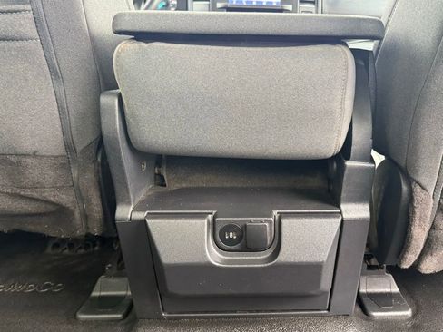 Used 2023 Ford F250 XLT w/ FX4 Off-Road Package image 29