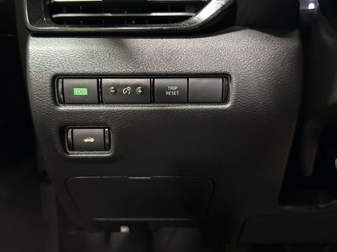 Used 2020 Nissan Sentra SV w/ Trunk Package FWD image 18