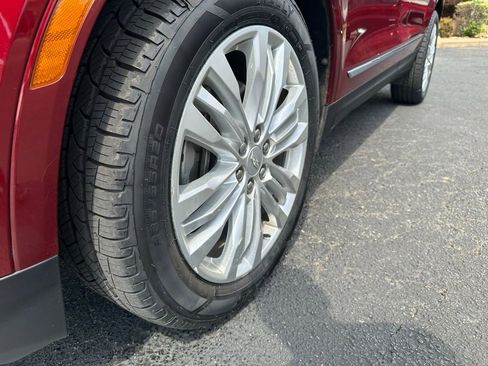 Used 2017 Cadillac XT5 Premium Luxury w/ LPO, Wheel Lock Package image 10