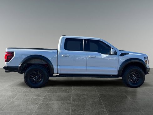 Used 2025 Ford F150 Raptor AWD/4WD image 8