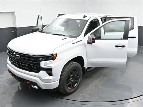 Used 2025 Chevrolet Silverado 1500 RST w/ Redline Edition image 45