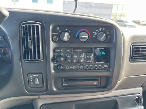 Used 1999 GMC Savana 1500 image 72