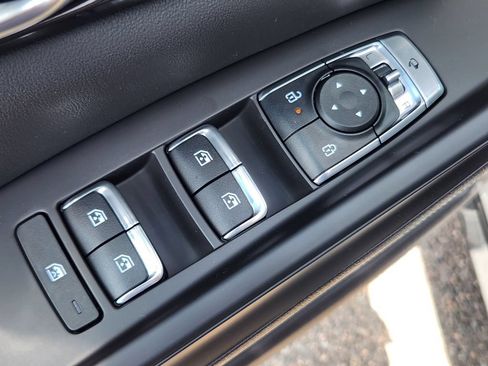 New 2027 Kia Carnival SX w/ Dark Edition Package FWD image 9