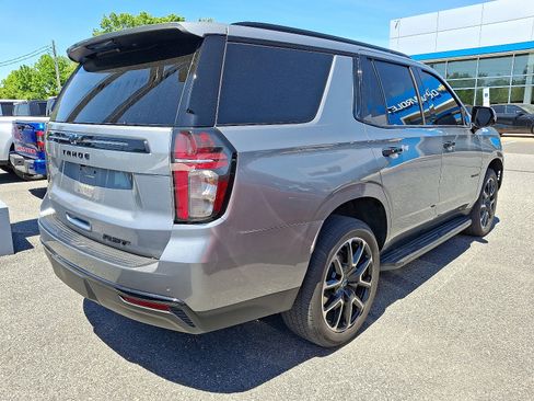 Used 2024 Chevrolet Tahoe RST w/ Luxury Package AWD/4WD image 7