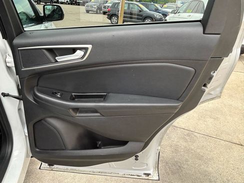 Used 2017 Ford Edge SEL w/ Equipment Group 201A FWD image 15