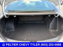 Used 2018 Chevrolet Malibu LT FWD image 23