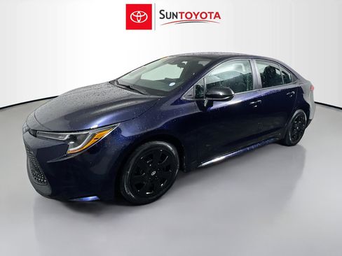 Used 2022 Toyota Corolla LE image 32