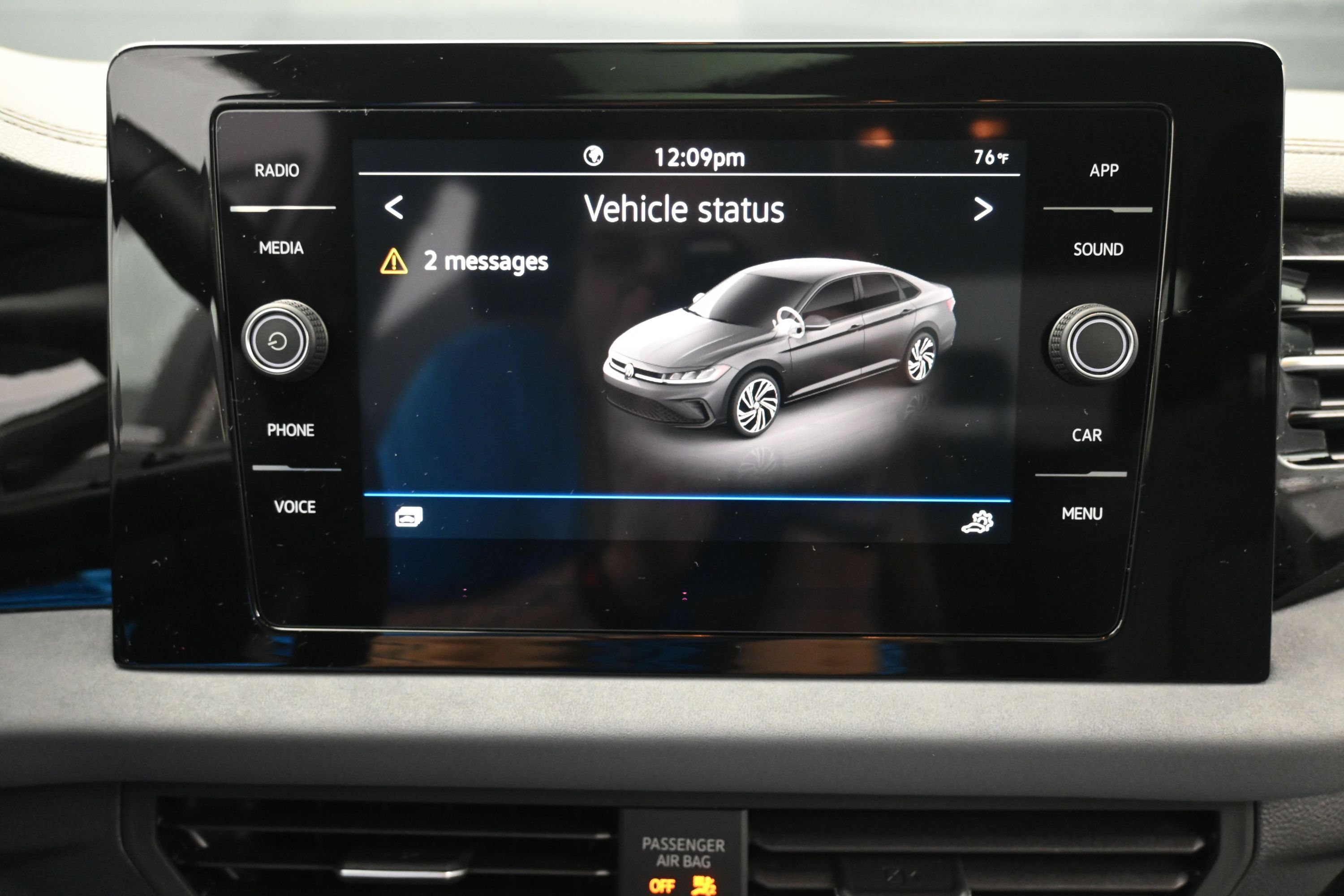 Used 2026 Volkswagen Jetta SE FWD image 16