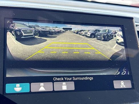 Used 2022 Honda Pilot Sport image 13