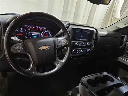 Used 2018 Chevrolet Silverado 1500 LT w/ LT Fleet Convenience Package image 8