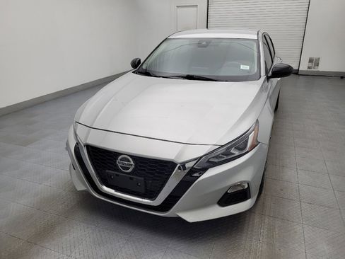 Used 2021 Nissan Altima 2.5 SR image 15
