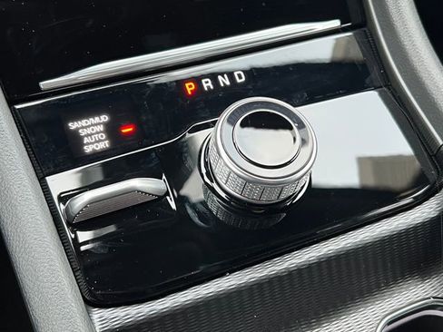 New 2025 Jeep Grand Cherokee L Limited w/ Trailer Tow Package image 32