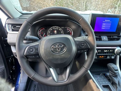 New 2025 Toyota RAV4 XLE w/ Convenience Package image 6