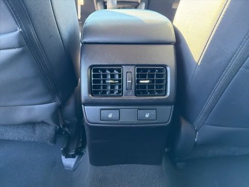 Used 2016 Subaru Outback 2.5i Limited image 19