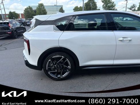 New 2026 Kia K4 GT-Line w/ GT-Line Premium Package FWD image 7
