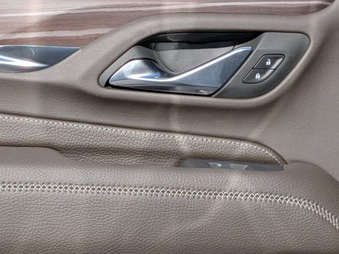 Used 2024 GMC Yukon Denali w/ Denali Reserve Package image 28