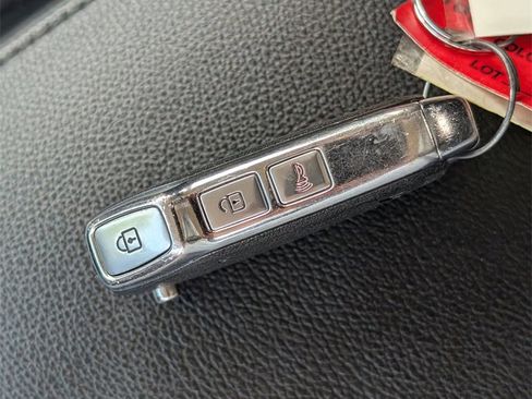 Used 2023 Kia Soul LX w/ LX Technology Package image 31