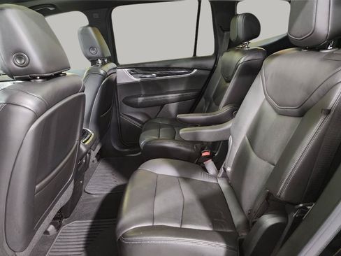 Used 2020 Cadillac XT6 Premium Luxury AWD/4WD image 24
