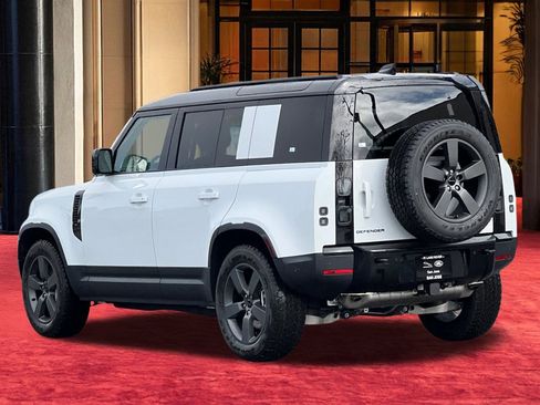 New 2026 Land Rover Defender 110 S image 4