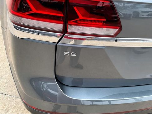 Used 2023 Volkswagen Atlas SE FWD image 28