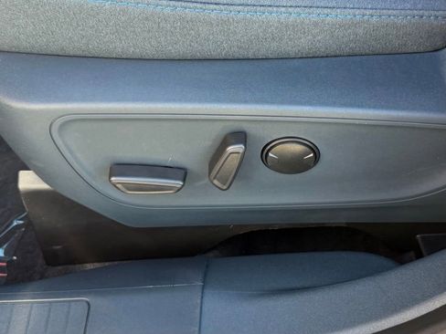 New 2026 Ford Maverick XLT image 16