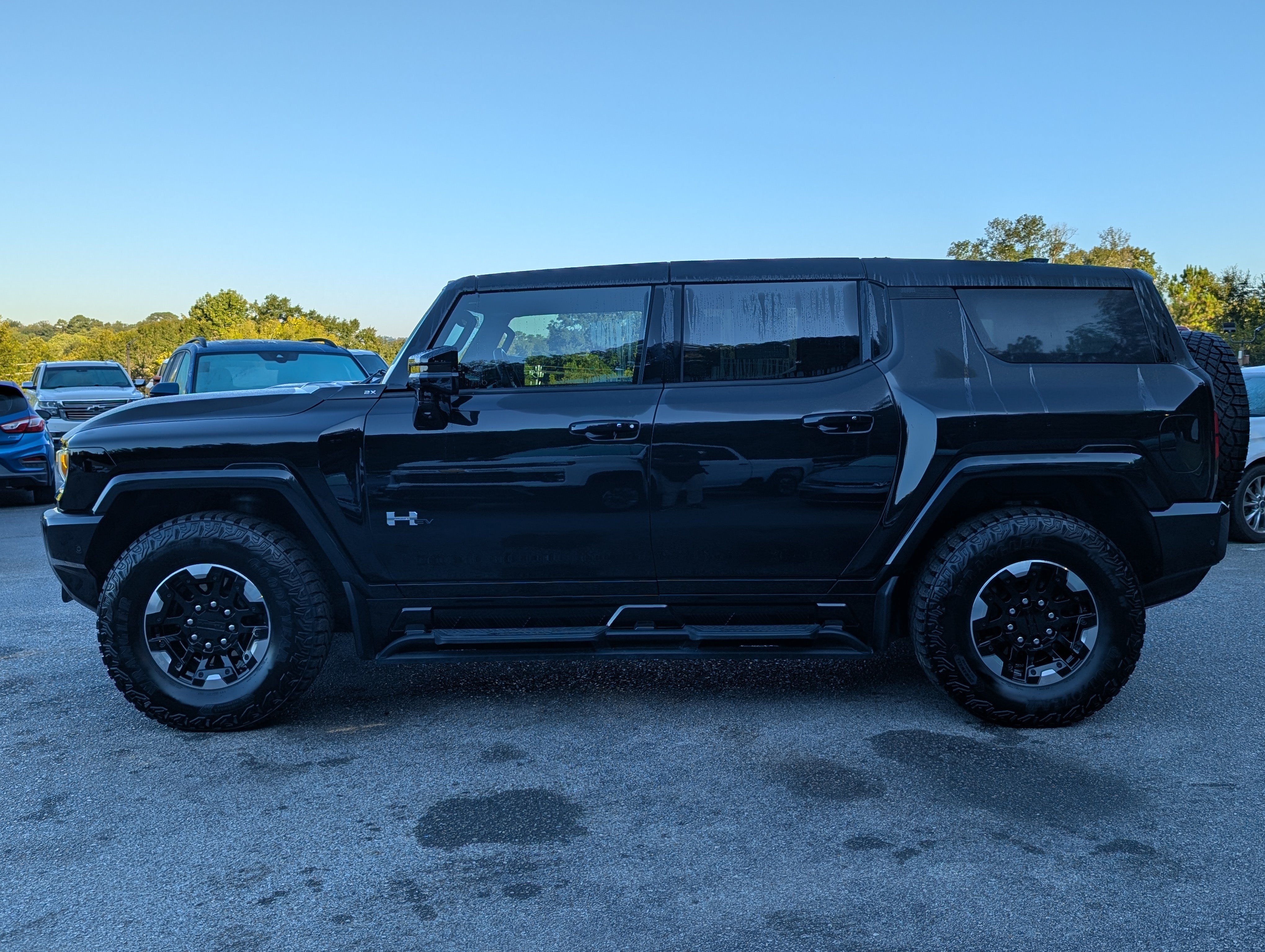 Used 2024 GMC Hummer EV 2X w/ Extreme Off-Road Package AWD/4WD image 6