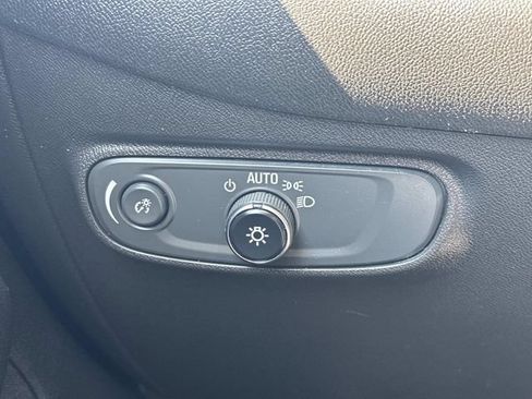 Used 2022 Chevrolet Equinox LT FWD image 25