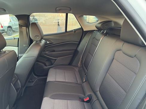 Used 2024 Chevrolet Trax LT image 12