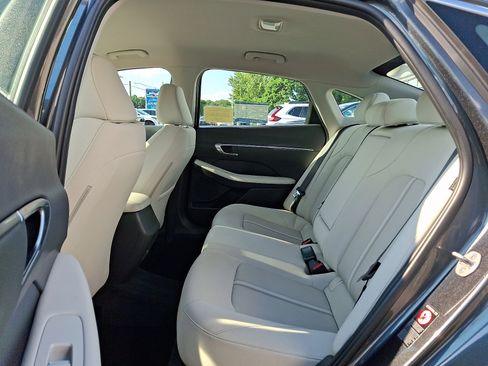 Used 2023 Hyundai Sonata SEL w/ Cargo Package FWD image 10