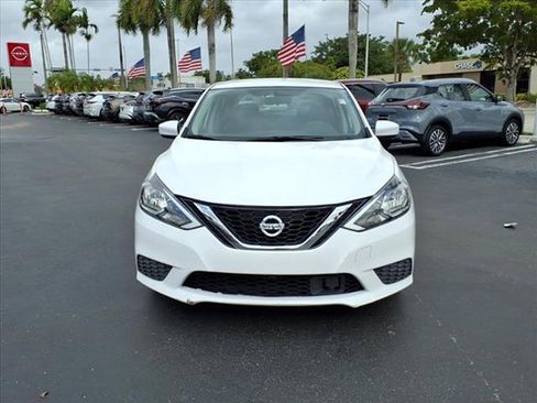 Used 2019 Nissan Sentra S image 11