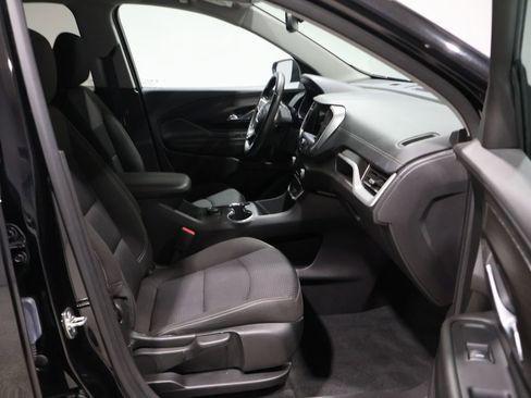 Used 2024 GMC Terrain SLE image 23