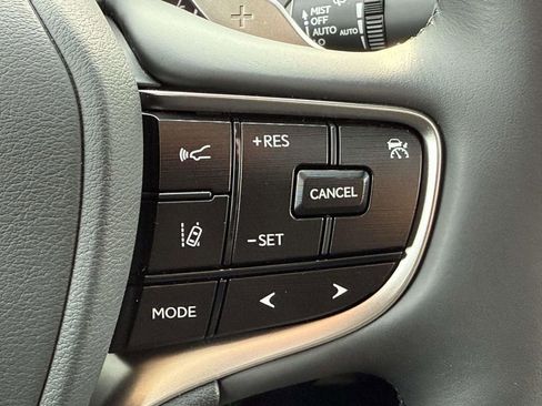 Used 2025 Lexus ES 350 Premium image 25