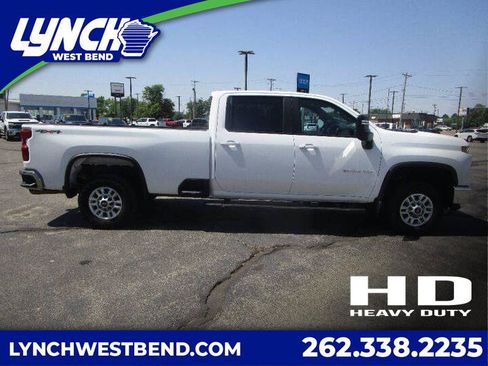 Used 2024 Chevrolet Silverado 2500 LT w/ Convenience Package AWD/4WD image 1