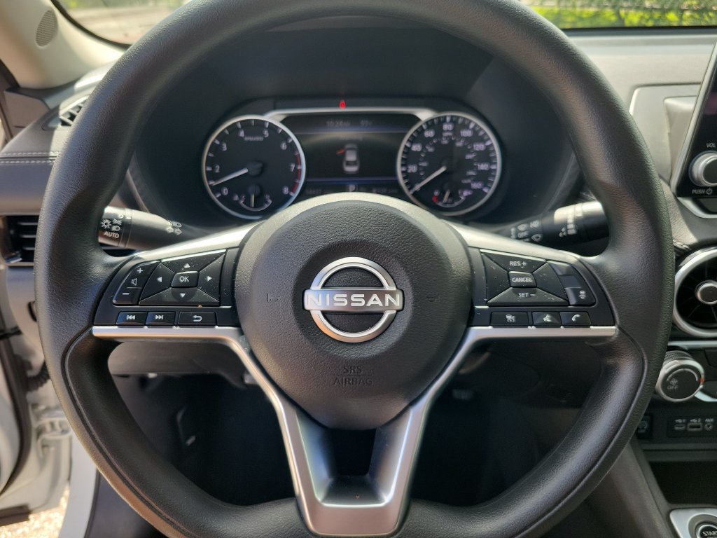 Certified 2025 Nissan Sentra SV FWD image 17